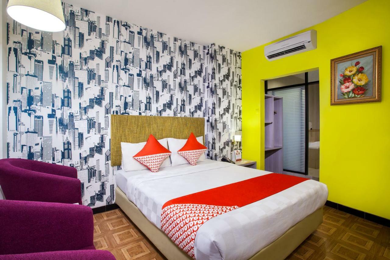Oyo 119 Belvena Hotel Jakarta Luaran gambar