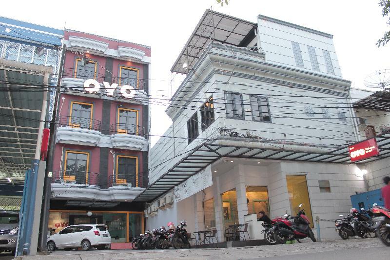 Oyo 119 Belvena Hotel Jakarta Luaran gambar